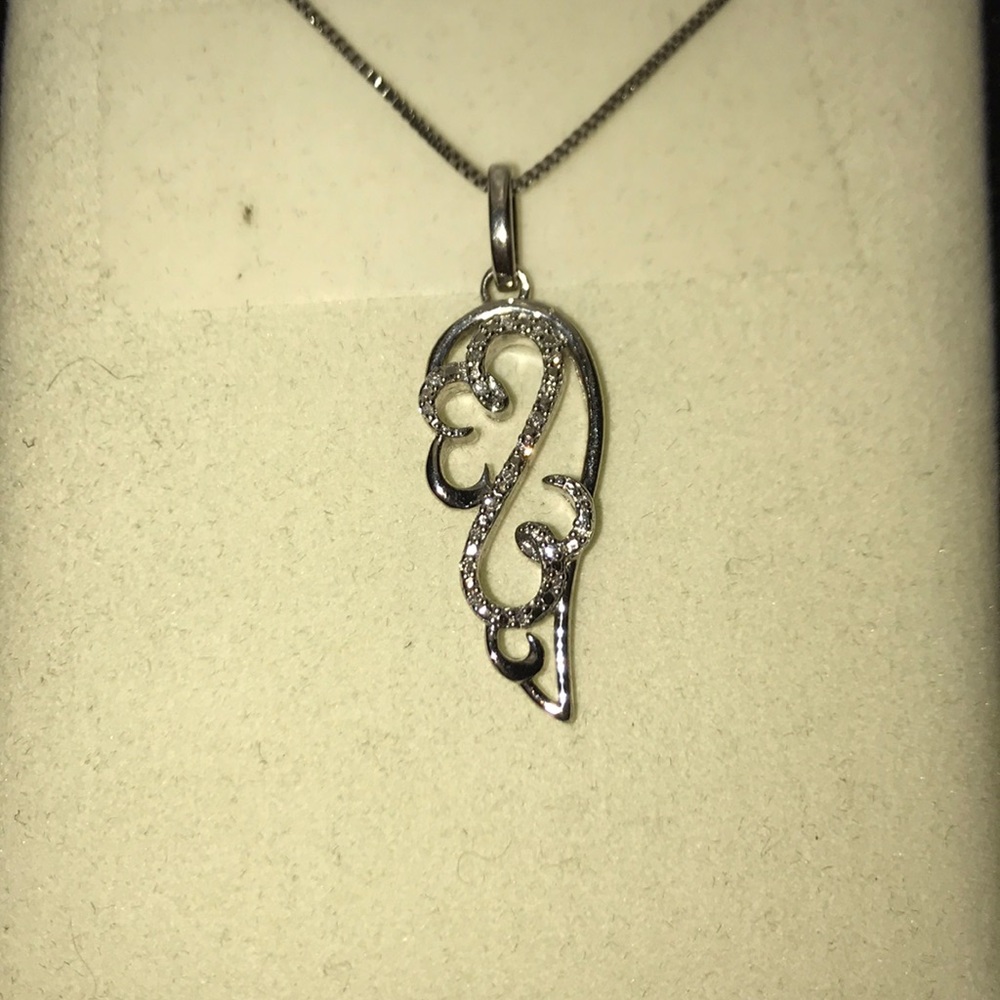 KAY Jewelers Open Heart Necklace Angel Wing